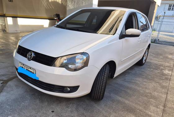VOLKSWAGEN POLO 1.6 MI 8V FLEX 4P MANUAL